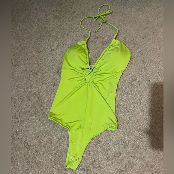 Express body contour like green cut out bodysuit top size X Small - Picture 5 of 9